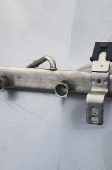 паливна рампа, топливная рейка, крайслер 200 Chrysler