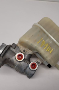 Головний гальмівний циліндр крайслер 200, chrysler 200