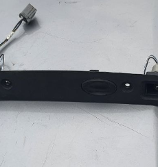 планка підсвітки багажнику, кнопка багажника крайслер 200