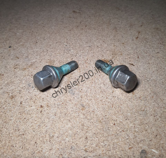 болт колісний крайслер 200, джип чероки, додж дарт