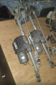 трапеция дворников крайслер 200