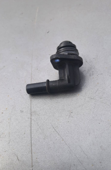 штуцер вакуумного насоса крайслер 200