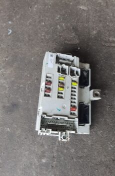 Блок BCM (Body Control Module) Chrysler 200 б/у
